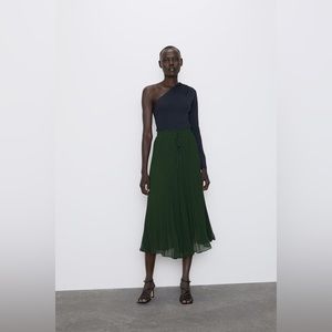 Zara Pleated Culottes Green XS